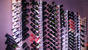 Cantina per vino transparente